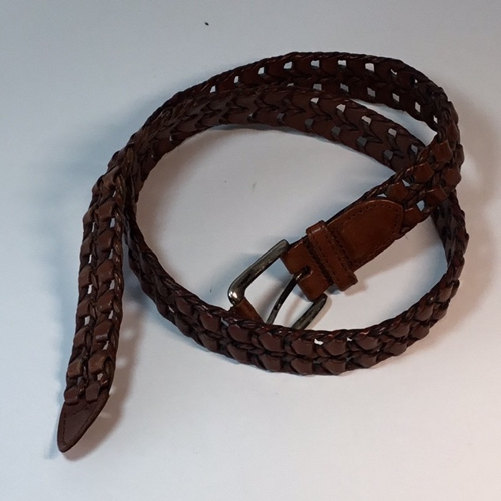 Men’s leather woven belt. Size 34